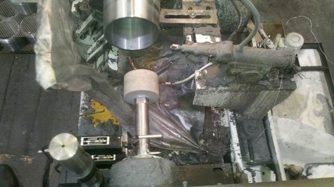 M2120內圓磨床現場磨削實例